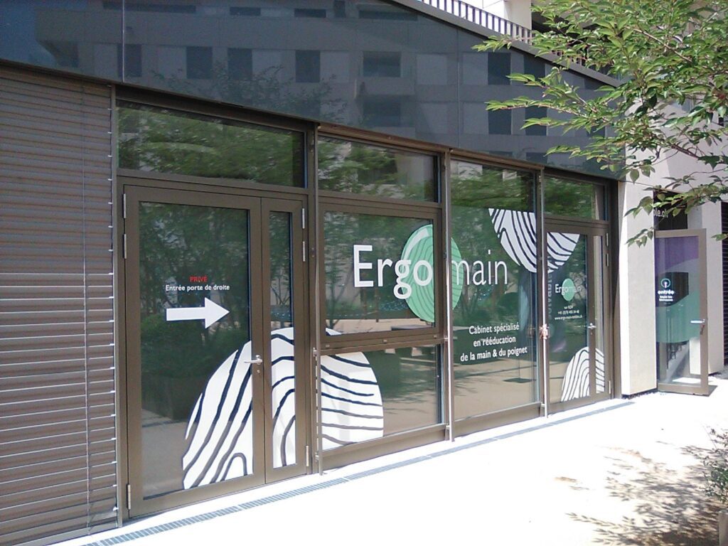 vitrine Adhésif teinté masse impression et dépoli