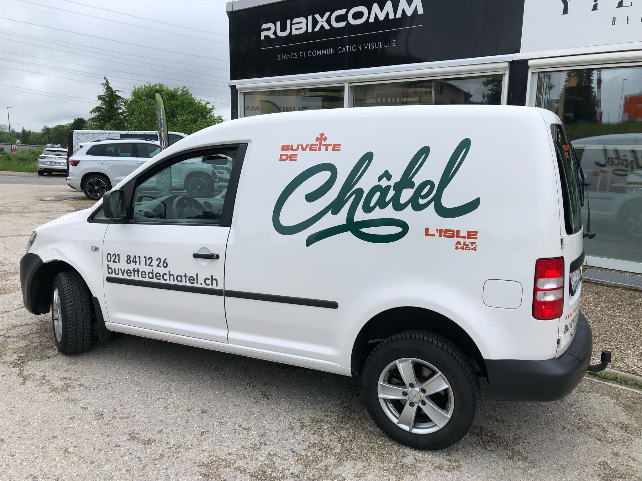 Lettrage véhicule adhésif