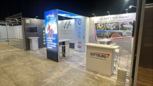 Stand d'exposition avec caisson lumineux h-line et comptoir h-line