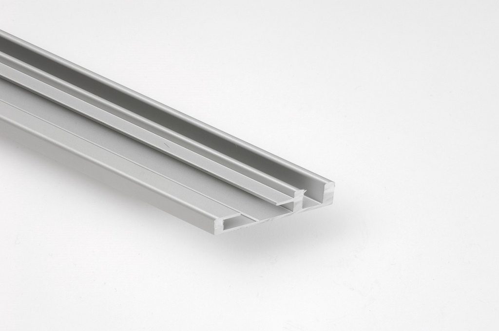 profil en alu pour cadre mural
